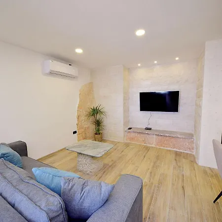 Apartamento Cicak By Interhome