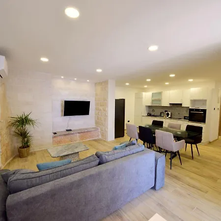 Cicak By Interhome
